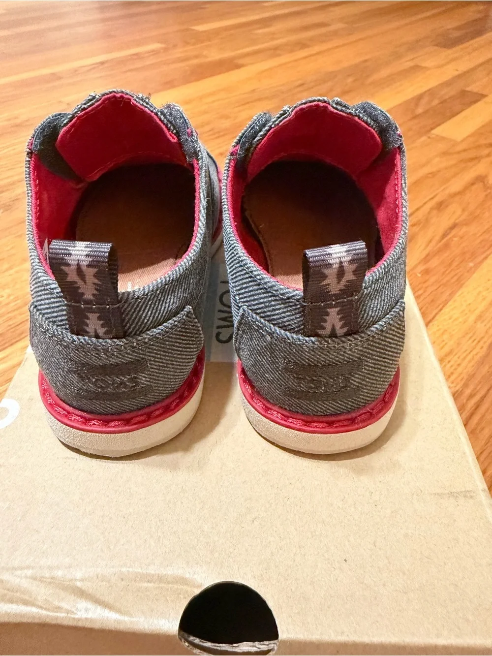 TOMS Kids Grey Canvas Brogue Shoes with Red Trim - Size 9